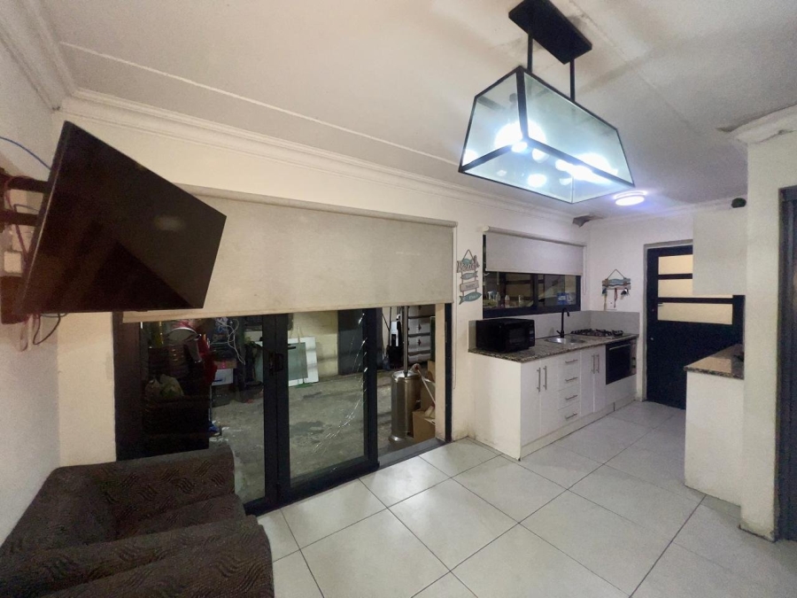 3 Bedroom Property for Sale in Harmony Village Western Cape